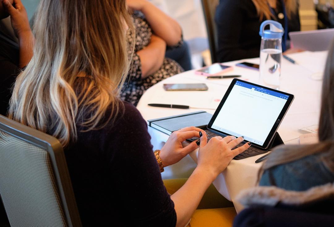 woman on laptop