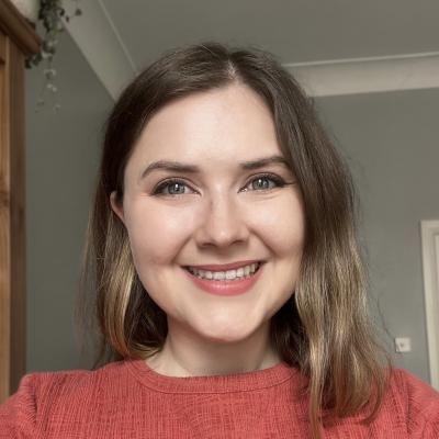 Close up of Alyssa smiling